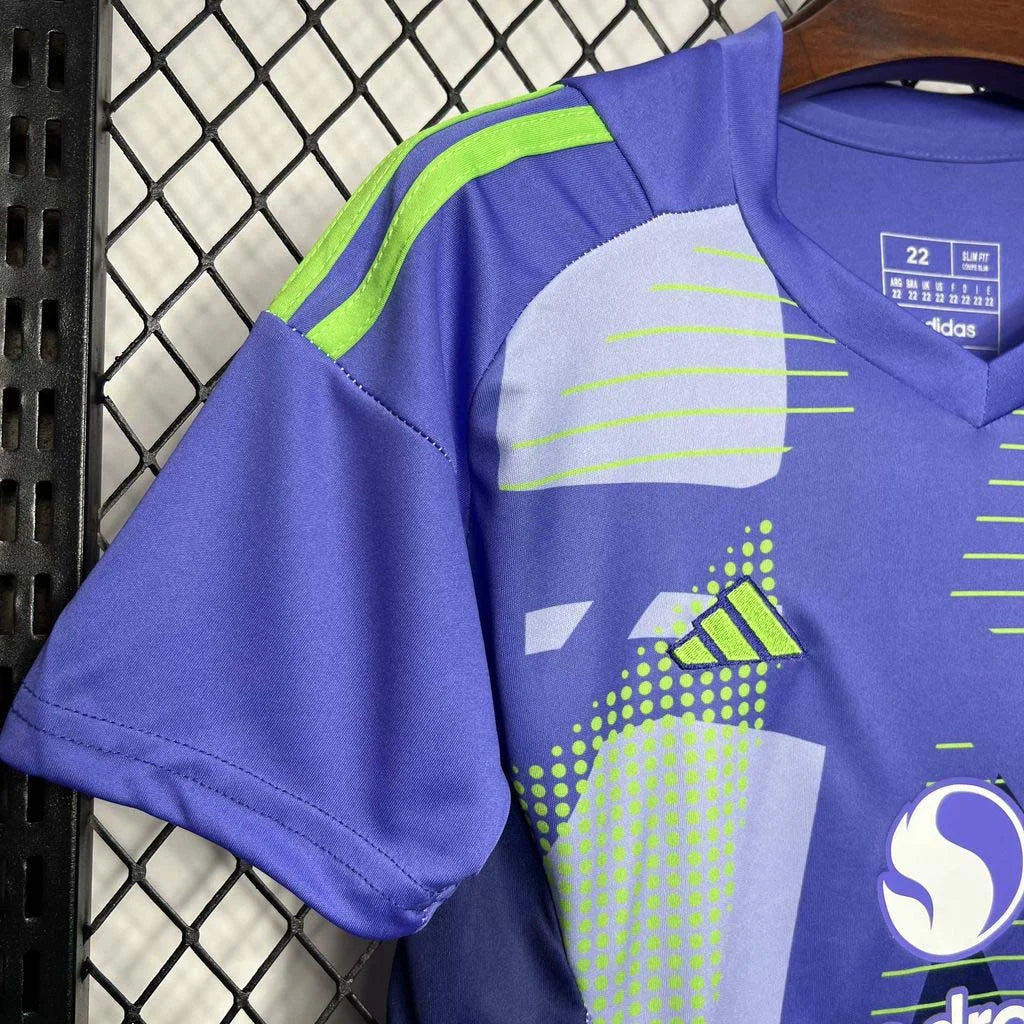 2024/2025 Manchester United Goalkeeper Home Kids Size