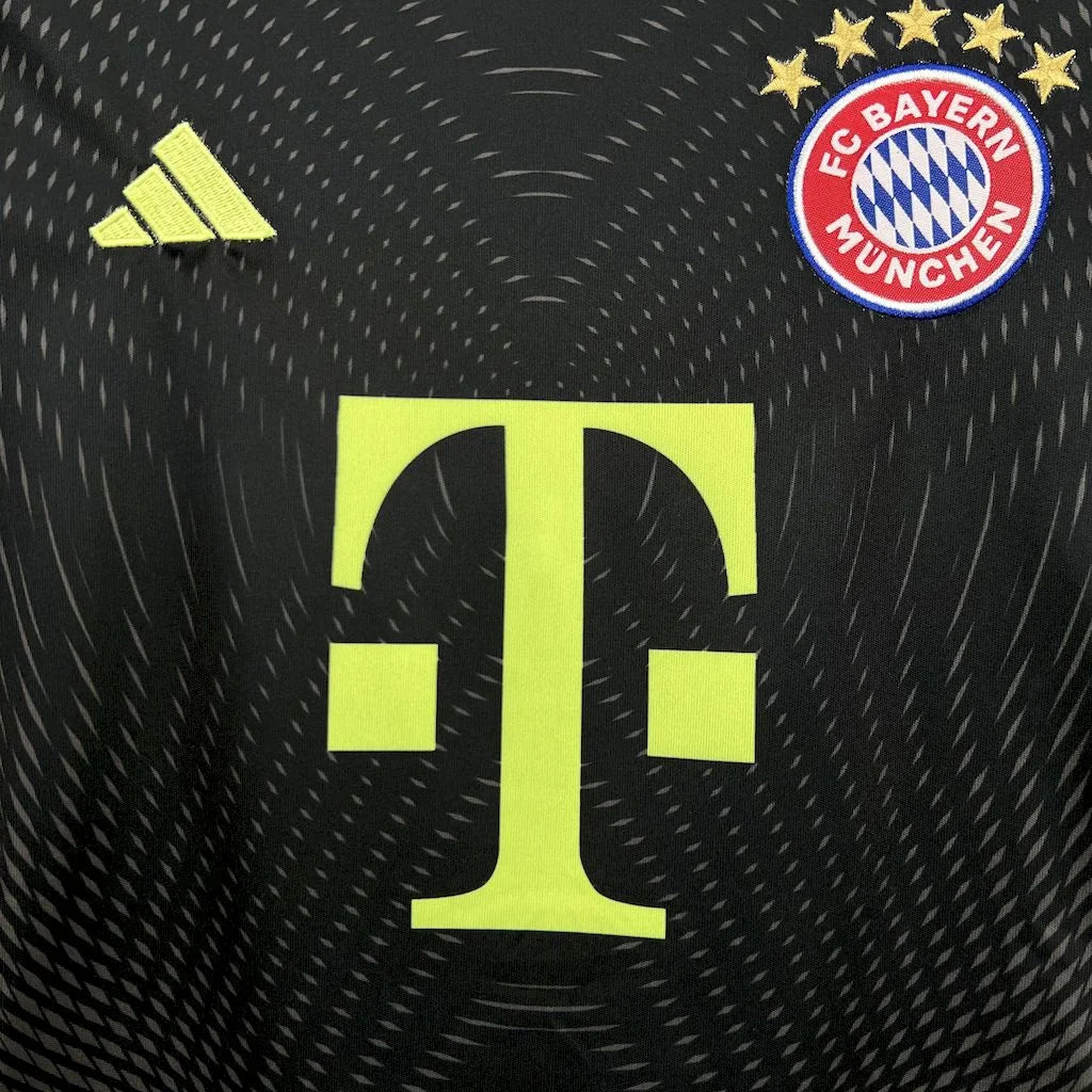 2025/2026 Bayern Munchen Goalkeeper Kit Kids Size