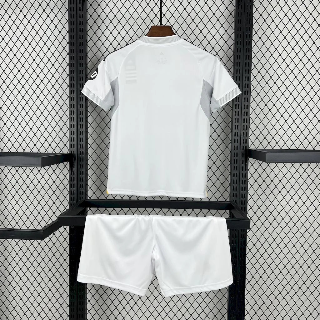 2025/2026 Real Madrid Home Kit Kids Size