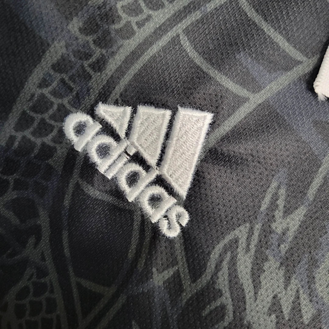 Real Madrid "Dragón Negro" Limited Jersey Kids Size