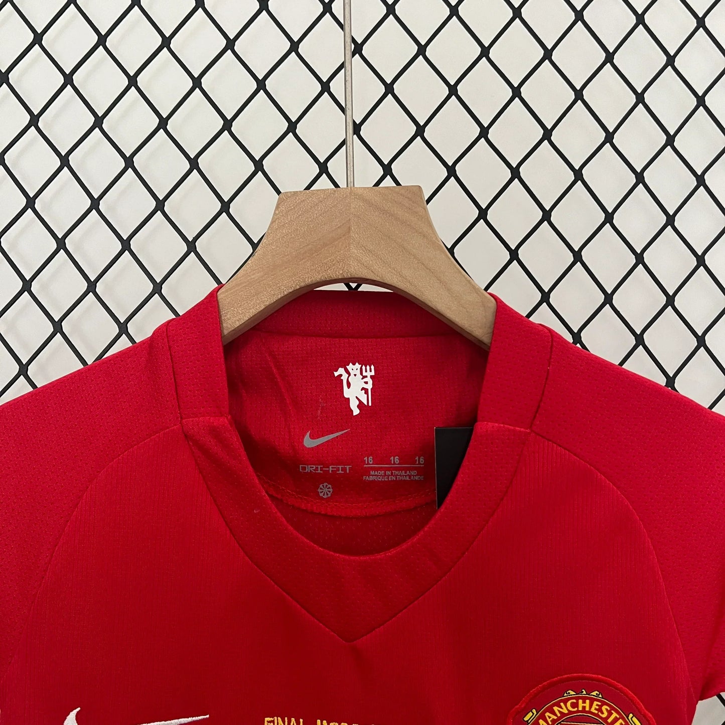 Manchester United Retro 2006/2007 Home Jersey Kids Size