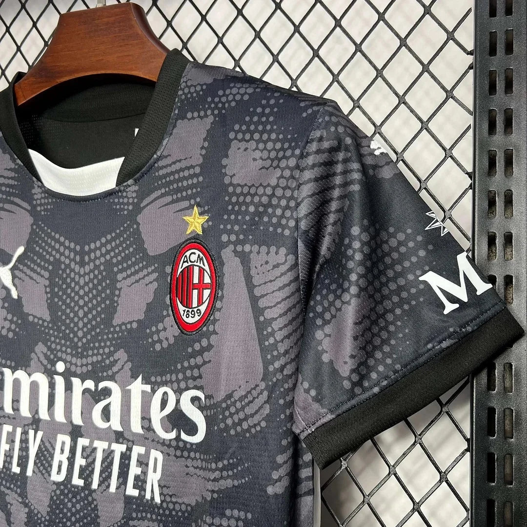 2024/2025 AC Milan Goalkeeper Kit Kids Size