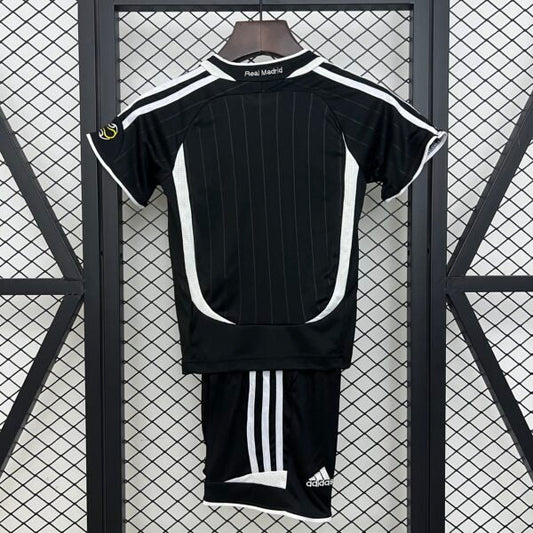 2006/2007 Retro Real Madrid Away Kit Kids Size