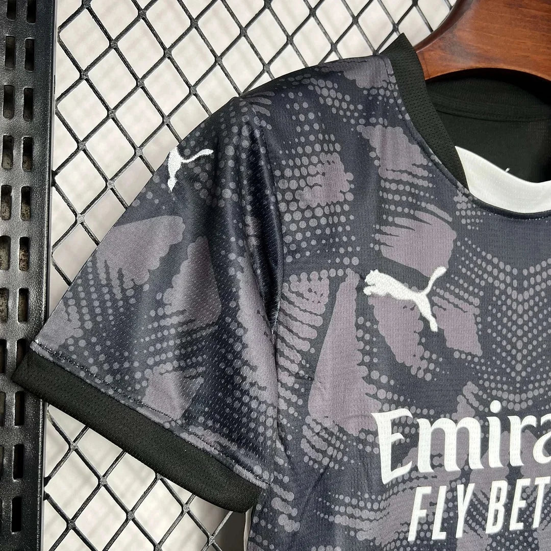 2024/2025 AC Milan Goalkeeper Kit Kids Size