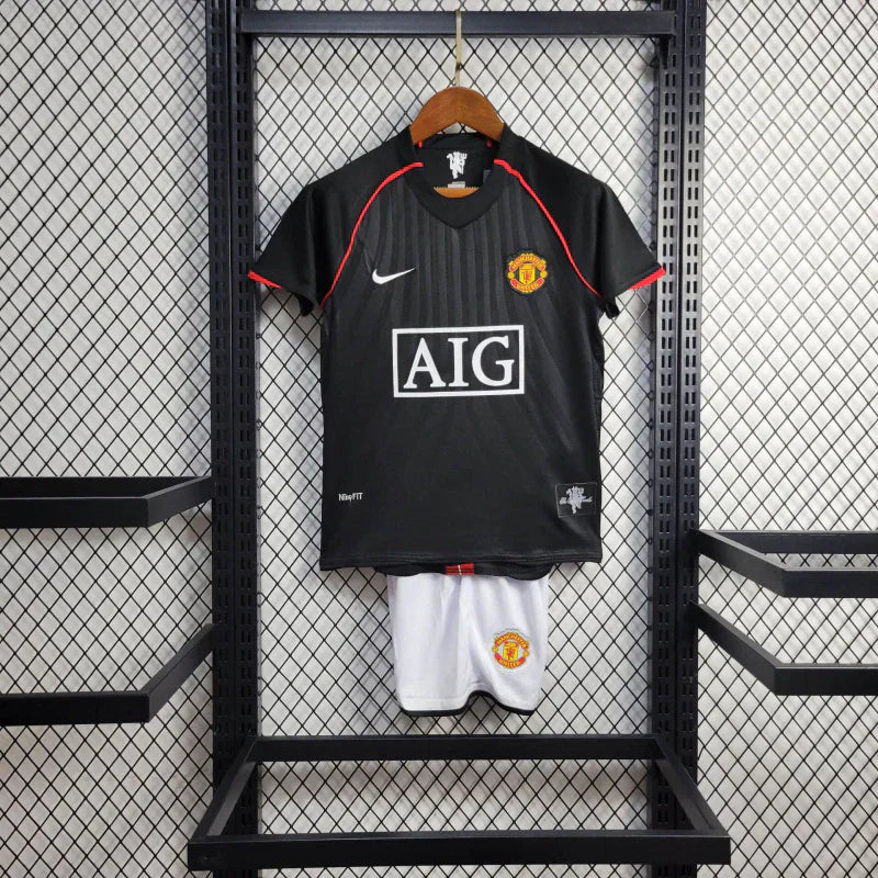 Manchester United 2007/2008 Black Jersey Kids Size
